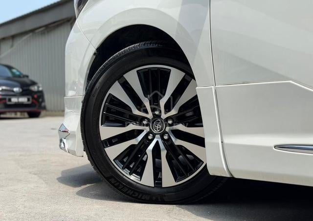 LOW MILEAGE JBL 2019 Toyota ALPHARD 2.5 SC (A) - 5