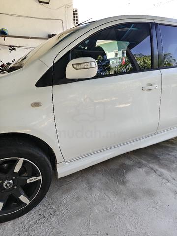2012 Nissan GRAND LIVINA 1.6 CLASSIC/COMFORT (A) - 3
