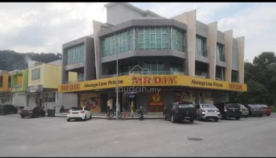 Dual Frontage Double Storey Ground Floor Shop MANTIN For Rent 1