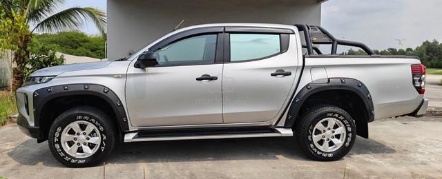 2021 Mitsubishi Triton 2.4 VGT 4x4 6-speed manual - 4