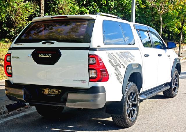 2020 Toyota HILUX 2.8 ROGUE BLACK EDITION (A) - 5