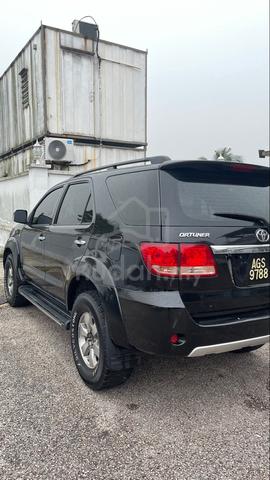 TOYOTA FORTUNER 2.7 VVT-i PETROL A/T 2005 - 4