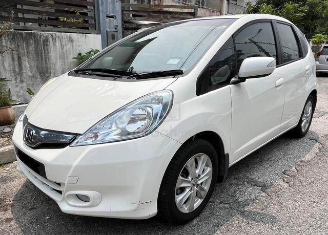 2013 Honda JAZZ 1.3 (HYBRID) FACELIFT (A) - 1