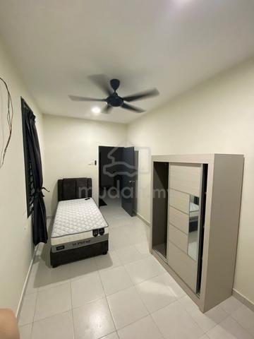 Middle Room to Rent @ Cassia Taman Pulai Mutiara 2 1
