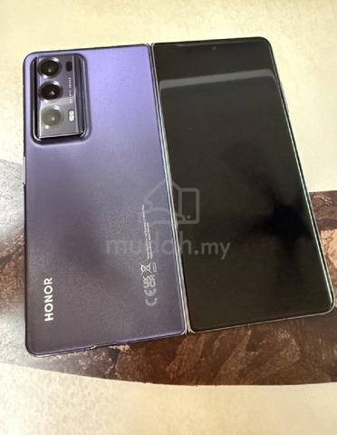 Honor Magic V2  - photo 3 of 6