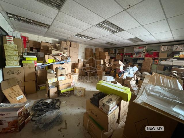Jenjarom Storage Warehouse|22,000sf Land|6,000sf Built-Up 1
