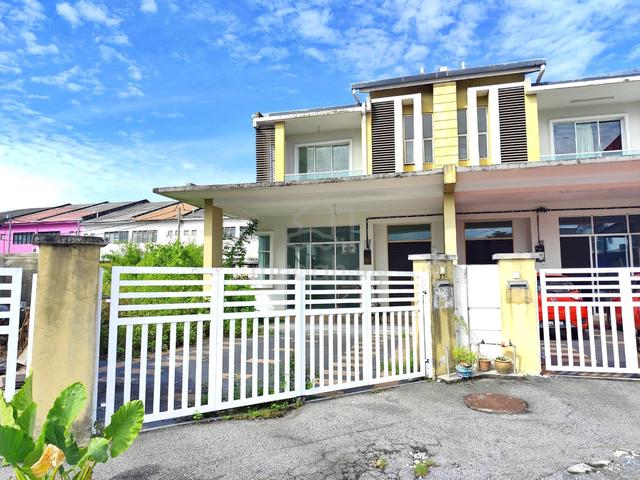 [-28%] Freehold 2 Storey Terrace House With Extra Land in Ipoh 1