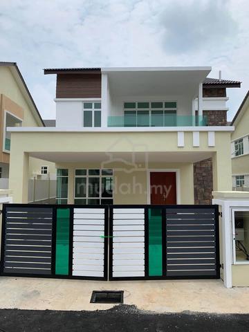 Nice Double Storey Bungalow In Senawang Perdana For Sale 1