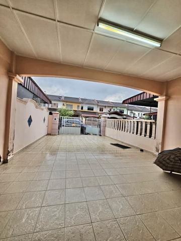 Full Loan Pulai Indah 2 Storey Medium Low Cost House Kitchen Extended 1