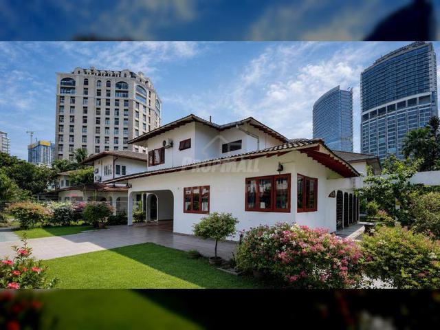 Double Storey Bungalow House SS7 Kelana Jaya For Sale 1