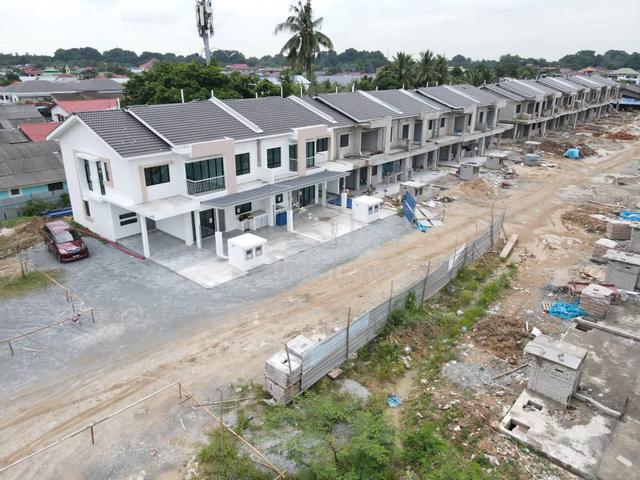 Townhouse gate & guard jalan yadi rumah contoh sedia melawat 1