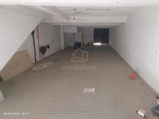 3 Storey Light Industri, Taman Dagang, Ampang (Q3839) 1