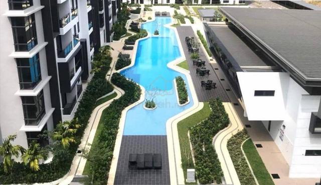 Room at Greenfield Residence Menggatal 1