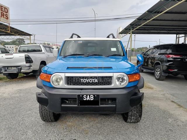 2011 Toyota FJ CRUISER 4.0(A) BOLEH LOAN - 2
