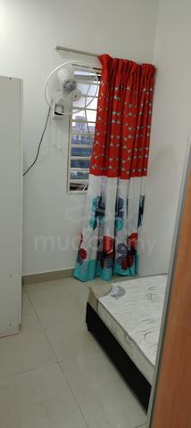 Beautiful Single Room,Female, Putra Suria Resident,2min Cheras LRT 1