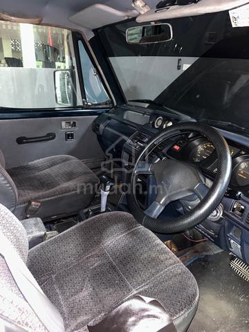 1995 Mitsubishi PAJERO 2.5 (A) - 5