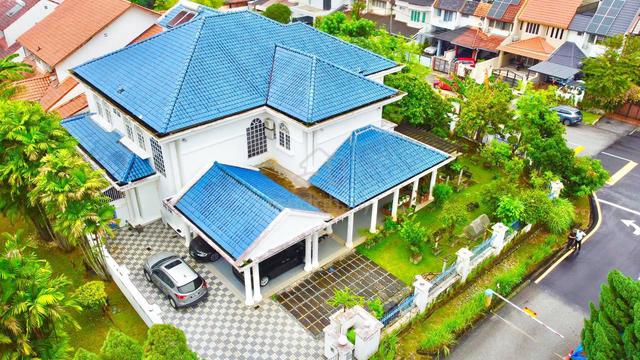 (CORNER LOT) HUGE BUNGALOW 2 Storey Taman Tun Dr Ismail TTDI 1