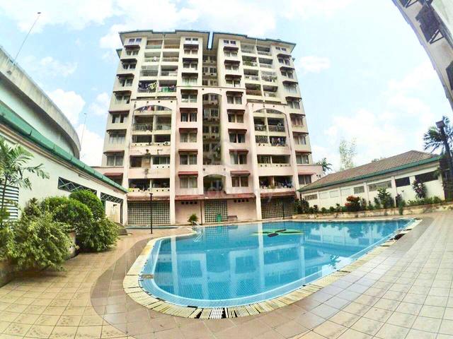 Ixora Apartment (Jalan Tun Razak) 1