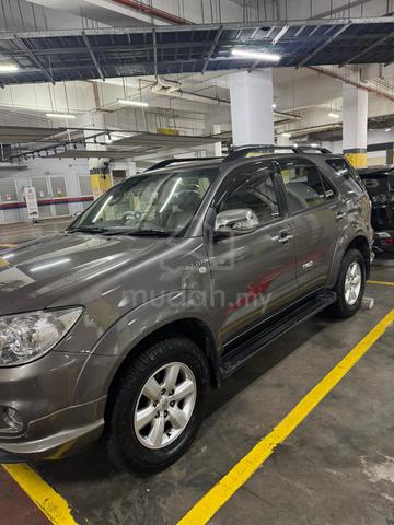 2011 Toyota FORTUNER 2.7 V (A) - 4