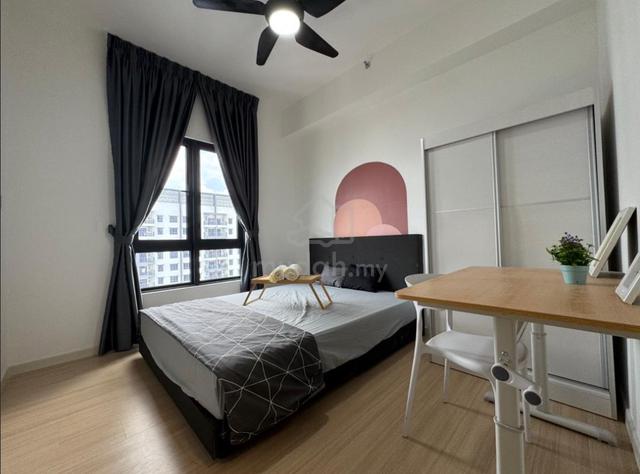 [MRT LINE] Kepong New Unit (Female only / Mixed Gender)| Room For Rent 1