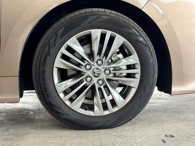 2024 Toyota Alphard Z 2.5 / Sunroof DIM GOLD - 5
