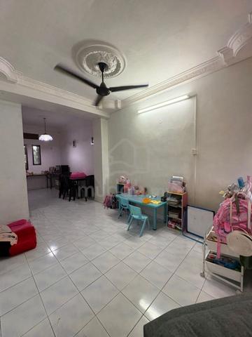 Pulai Indah Double Storey House Full Loan 1