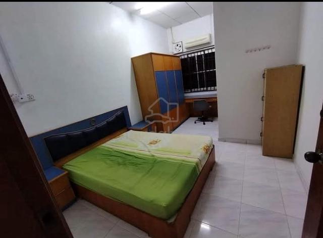 Fully furnish near Hosp Hsni 1