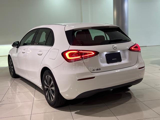 2021 Mercedes Benz A-CLASS Hatchback / Sedan - 5