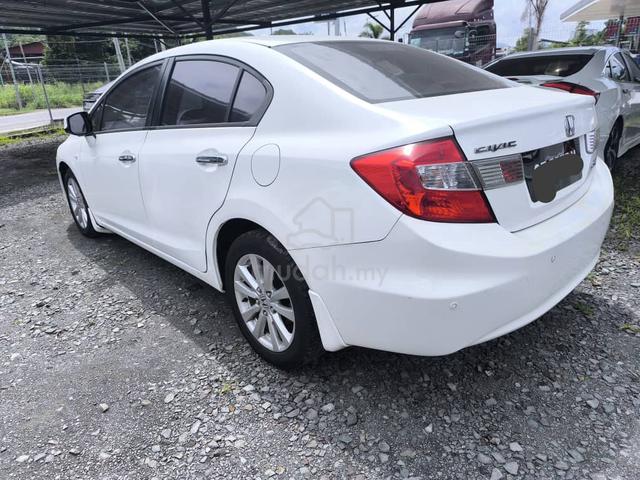 2014 Honda CIVIC 1.8 S FACELIFT (A) - 3
