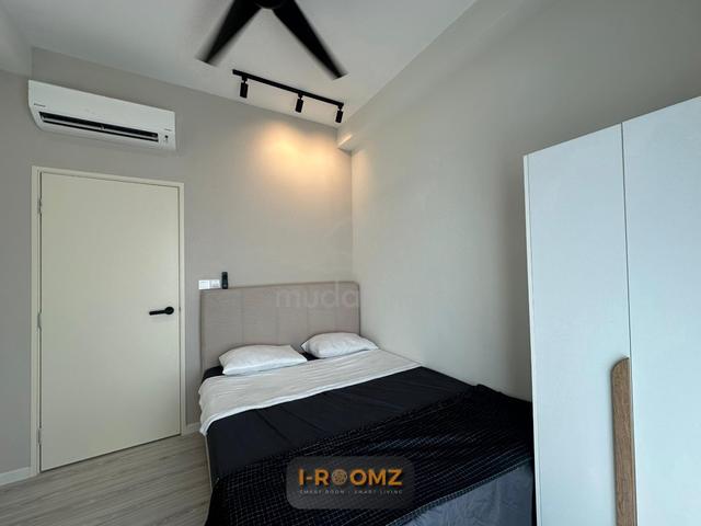 Meta City Middle Room For Rent Furnished Low Deposit Seri Kembangan 1
