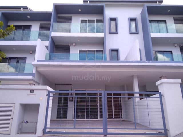 FULL LOAN 3sty House Taman Seri Segar Tiara East Diamond City SEMENYIH 1