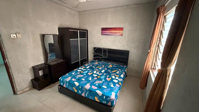 DISEWA Master Bedroom 1