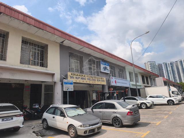 1.5 Storey Corner Link Factory @ Taman Sungai Besi 1