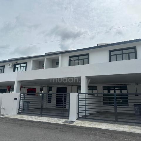 FREEHOLD Double Storey Terrace Cheng Lotus Melaka 1