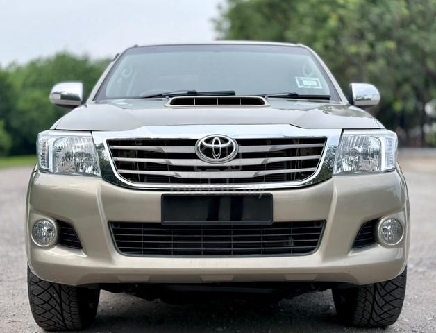 2011 Toyota HILUX 2.5 FACELIFT (A) DOUBLE CAP SALE - 4