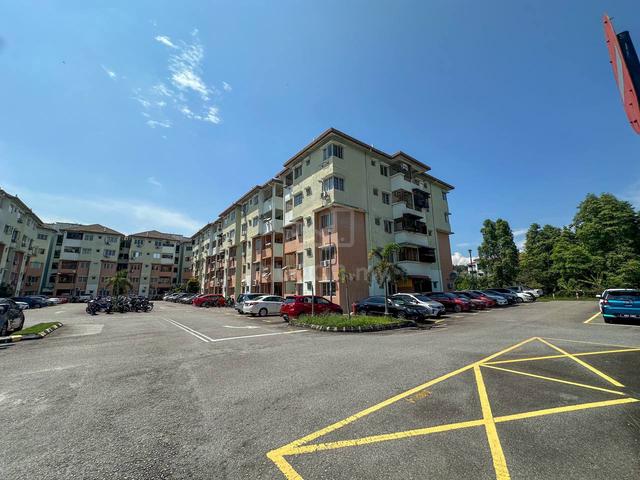 Pangsapuri Sutera Apartment (Kajang) 1
