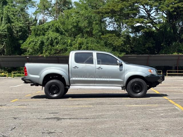 2010 Toyota HILUX D/CAB 2.5 G (A) - 5