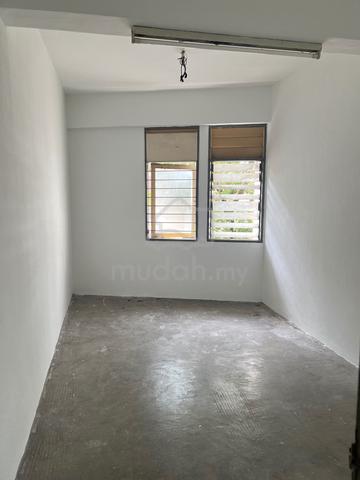 Penang Jelutong Shop Lot For Rent 1