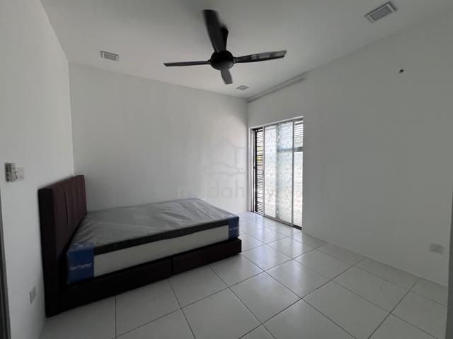 [PARTIAL] Townhouse @ Simfoni Perdana Puncak Alam 1