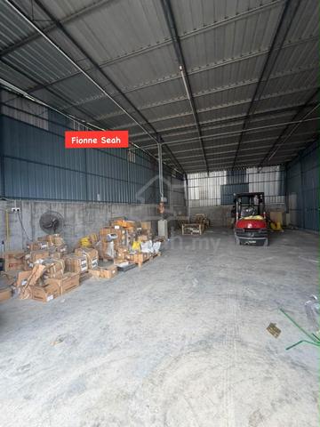 Warehouse For Rent 1300sqft 20ft Ceiling 3 Phase Power Container 1
