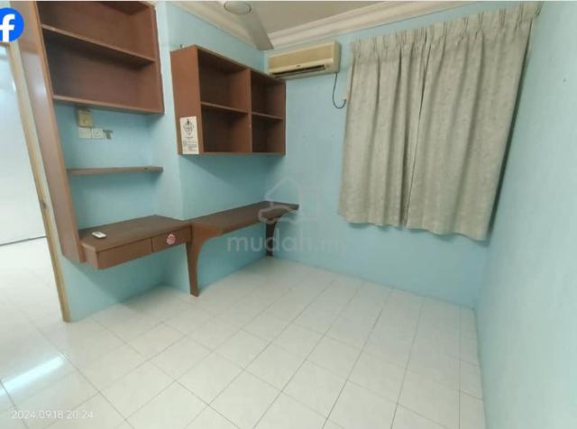 Partially Furnished Penang Bayan Lepas Room For Rent 1