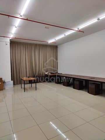 Austin 18 soho office Mount austin  partly furnished 1 car park 1