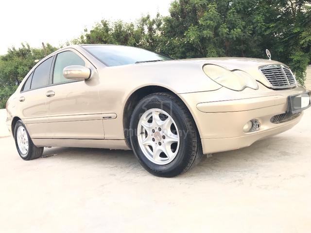 Mercedes Benz C180 1.8 CGI(A)AVNTGR SPEC&LEATHER S - 1