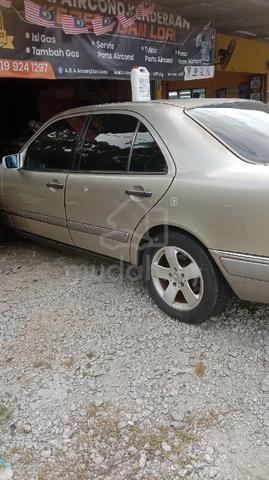 1998 Mercedes Benz E230 ELEGANCE (CBU) 2.3 (A) - 5