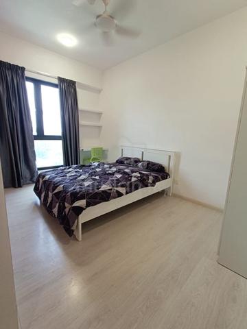 (Equine Park)Male master room for rent 1