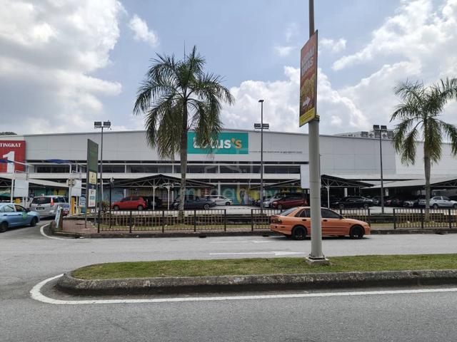 48x75" 3 Storey Corner Shoplot ✨Pusat Perniagaan Reef Rawang 1