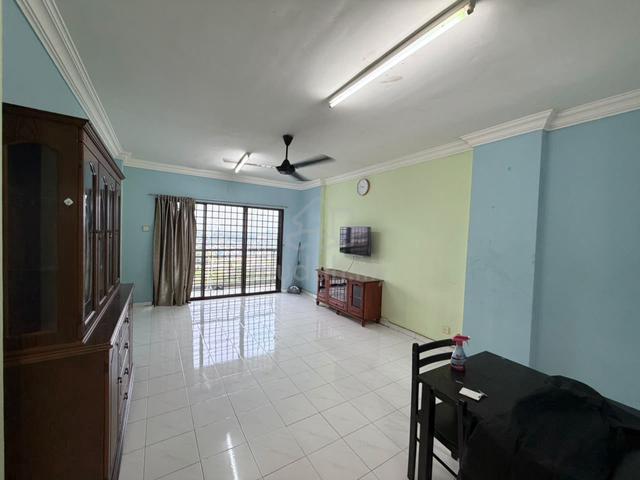 Seri Mutiara Apartments (Seri Alam) 1