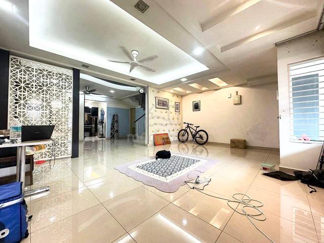 22x75 SQFT Double Storey Terrace Jalan Pegaga Desa Alam U12 Shah Alam 1