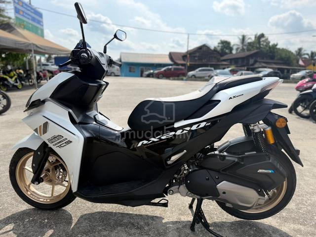 Carousel Image