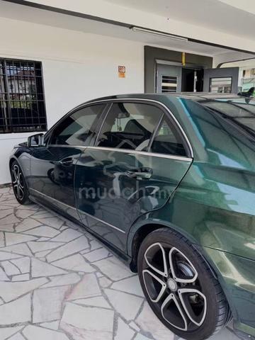 2012 Mercedes Benz E250 CGI AVNTGRDE(CBU) 1.8 (A) - 4